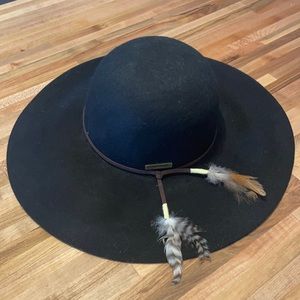 Billabong wool hat with feather detail